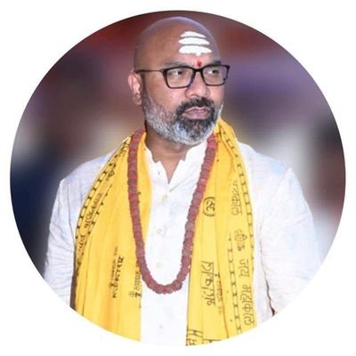 ArvindForUs1's profile picture. #BJP our eyes, #Modi our life, #Bharat our Pride, In #ArvindDharmapuri we believe. 
Call for Suggestions/Public Issues 👉 040-35232111, 6303906392