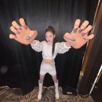 whoknow (@_iznaya_) 's Twitter Profile