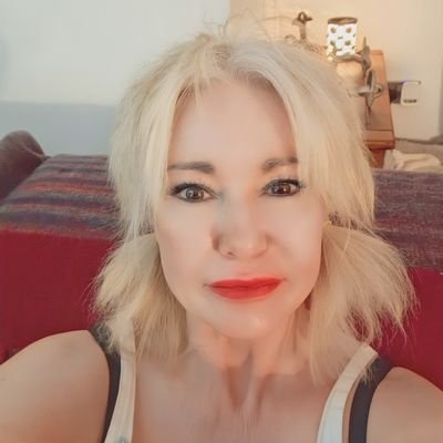 SmokinBetty_'s profile picture. Interested in politics, global and local. All opinions are my own. Tendency to repost. Nothing to see here!