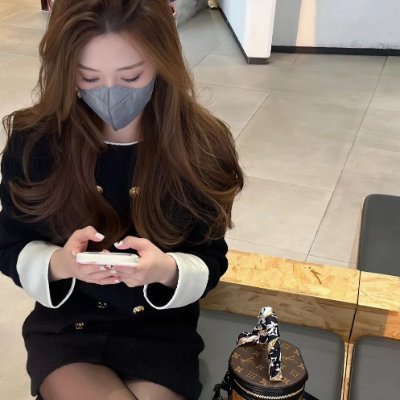 Deir_Dre__'s profile picture. Blockchain technology is the cornerstone of the crypto world, constantly driving innovation and development📊