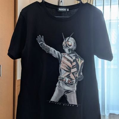 石森章太郎先生による特撮ドラマを敬愛します。好きな戦士はキカイダー、ハカイダー、ビジンダー、仮面ライダーV3、ライダーマンなどです!!
