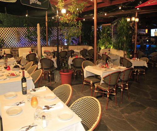 MichaelangelosB's profile picture. The largest coal fired brick oven in New York. Best brick oven pizza.