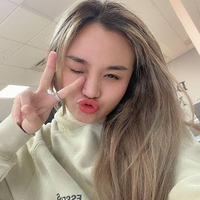 VyTuong356786's profile picture. 𝙡𝙡𝙨𝙢𝙣𝙗 🙌🏻