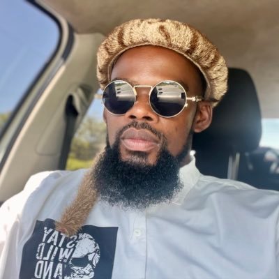 Don't be scared , Be prepared. // Sneaker-head // Sapiosexual I❤️🏀// Adventure Bae 🧗♂️ Live|Love|Shine.Chief Executive Officer & Founder @PlayOnMzansi