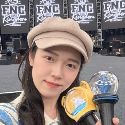 Yuyuwenqoo's profile picture. 喜歡CNBLUE &FTISLAND &博君一肖&禹宙中欣的人