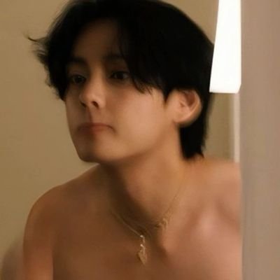 SunKissedLife_'s profile picture. at midnight