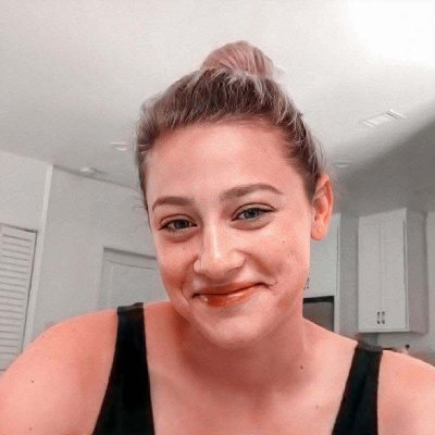 Alice3696811118's profile picture. A simple and loving girl