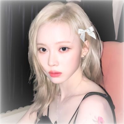 _dAilydimpleS's profile picture. 🍉 OBSESSED
WINTER

don't like winter/nct,wayv,exo? ignore or block💅 acc suka suka