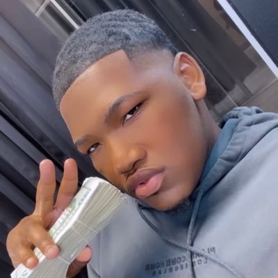 AR✈️tx   🐐at anything I do 🤫