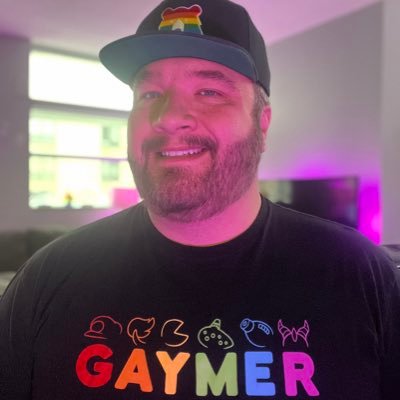 Gaymer 🐻 from Toronto 🇨🇦. Twitch Affiliate. I play a lot of Fortnite. The Bear’s Den Discord: https://t.co/0lhYcOdTRU | Email: ibearmeow@gmail.com