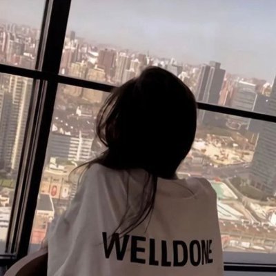 maisie13568's profile picture. I’m the queen of my own little world.
