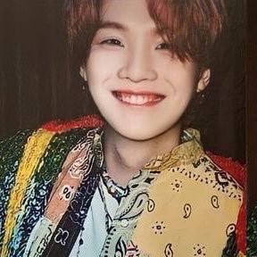 you deserve to be loved 💜 ARMY since 2019 💜 🇬🇷