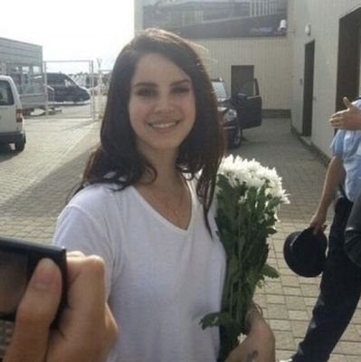 cilekkseverim's profile picture. pure heroin
//lana'ya asigim