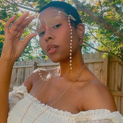 iamcarenna's profile picture. Jewelry Artist | Creative Fashion | Nature Enthusiast | iamcarenna@gmail.com