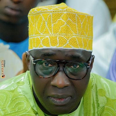 SonXcellence's profile picture. Di Talibé, Di Sopey  Serigne Habib Sy Ibn Serigne Babacar Sy Mansour. 
Yallah na ko Yallah Sameu mom ak loumou Am Tchi Barké Mame ya Ak Baye Ya