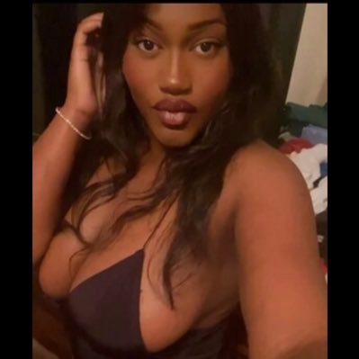 bonitabands's profile picture. dms open for conversation and customs 🙂💕