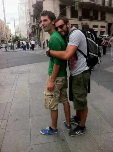 fabriziosolito's profile picture. Per twittare bisogna essere famosi o dire cose interessanti. Io, leggo e basta.