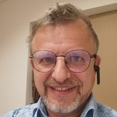 Ricmond_'s profile picture. 