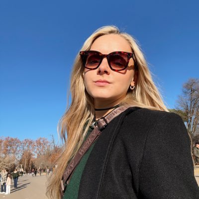 Periodista y Locutora. Productora en Radio Mitre. Instagram: @catugarimanno