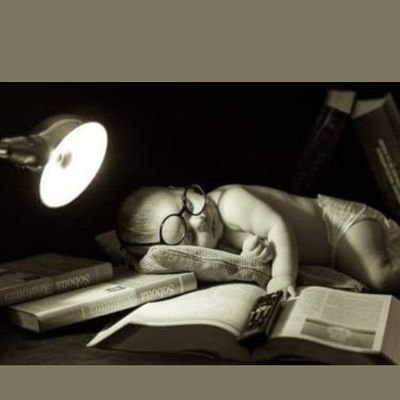 Las historias de los libros que leo y de las que me invento. He acuñado el término «gilibobo, ba», no aceptado por la RAE, todavía, pero no pierdo la esperanza.