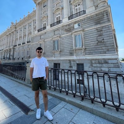 MakhmudovAkbar's profile picture. 