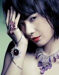 emmagreen1130's profile picture. A cool girl loves jewelry and fashion very mush, working for http://t.co/G3ter8nhb7, tell her your wish if you want some discount.