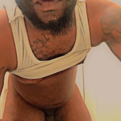 My old page @Blackvelvet443 got hacked so I'm tryna get my followers back up
Bmore masculine dl freak on the west side tryna see wassup