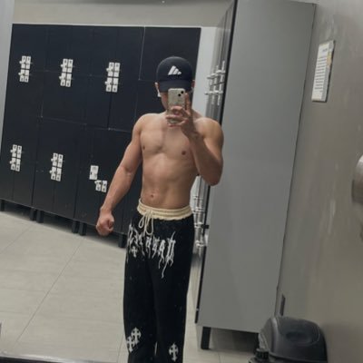 GarciaJmz's profile picture. Sexo a toda hora, vídeos , giff y material de ustedes mismo 
#SexHot