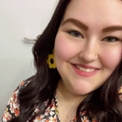 lovetodance1234's profile picture. taken💍ZCA💜 Dog Mom to Ruby Mae♥️ she/her/hers💗💋 Hairstylist✂️ slight weather nerd⚡️🌪️