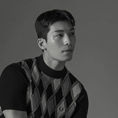 CaelumRowan's profile picture. 𝐓𝐞𝐥𝐥 𝐲𝐨𝐮𝐫𝐬𝐞𝐥𝐟, 𝐢𝐧 𝐯𝐢𝐨𝐥𝐞𝐧𝐭 𝐰𝐡𝐢𝐬𝐩𝐞𝐫𝐬, 𝐭𝐡𝐚𝐭 𝐲𝐨𝐮𝐫 𝐰𝐚𝐫 𝐢𝐬 𝐨𝐧𝐞 𝐰𝐨𝐫𝐭𝐡 𝐟𝐢𝐠𝐡𝐭𝐢𝐧𝐠.
