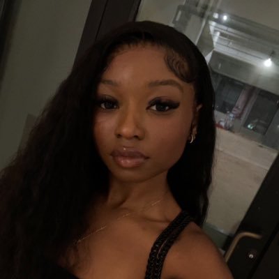 kaelynsanderss's profile picture. ✌🏾