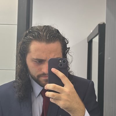 🏳️🌈 • psico ufsc • 22y • não é um sinal, é apenas o algoritmo