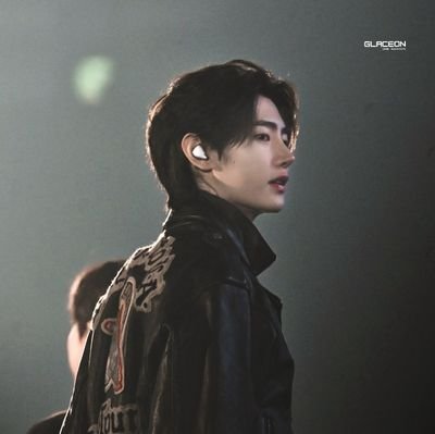 whiteastraea02's profile picture. EN- loving you was my favorite mistake, my healing, my escape 🤍🖤 Sunghoon 🩶