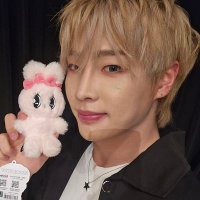 맂무 (@kimuzinn) 's Twitter Profile
