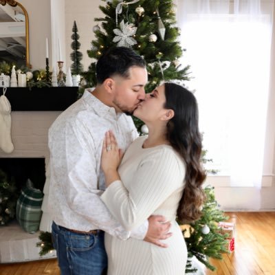 Krystal_Marie15's profile picture. Happy 🤍💍