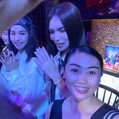 GarbeJenelyn's profile picture. I 💕CHARLOTTE A.🐰🌻 (silent fan of Englot )🫶🏻😅