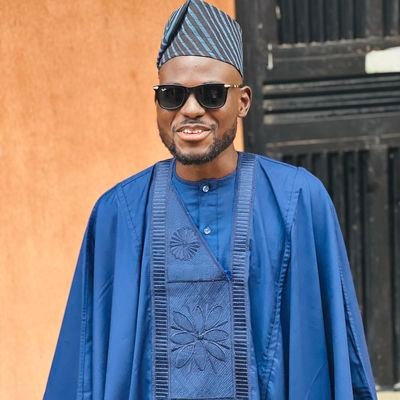 Àgbèkùnrin (Farmer's voice)/
God first(Muslim)/
Proud Yoruba Farmer/
Agric. Extensionist/
Founding partner@ FIELD FORGE FARMS LTD/
AgriCommunicator/