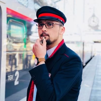 rglays17's profile picture. 