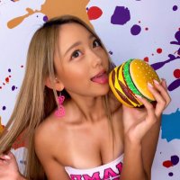 ロコモコちゃん🍔🧡 (@locomocotan) 's Twitter Profile