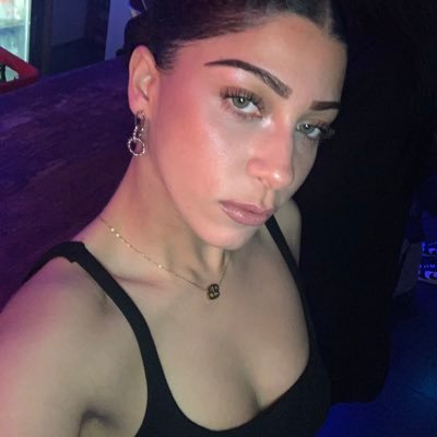 crybabydbadass's profile picture. ꧁•⊹٭𝓒𝓱𝓲𝓵𝓵𝓸𝓷𝓪 𝓹𝓮𝓻𝓸 𝓒𝓱𝓲𝓷𝓰𝓸𝓷𝓪٭⊹•꧂