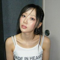 char (@cwonfjed) 's Twitter Profile
