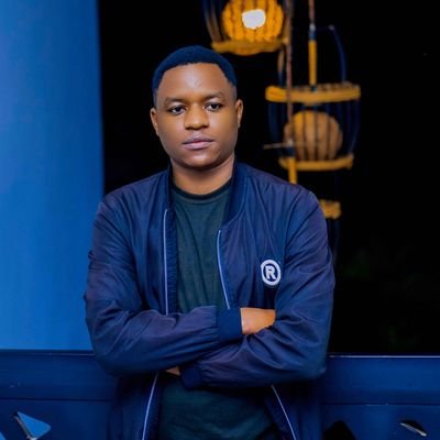 Eng_Jonathan_Bz's profile picture. 