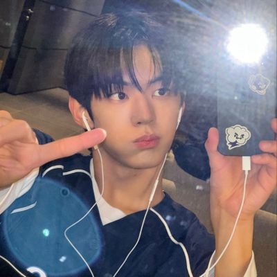 내가 먹고싶은거 먹는계정
민원 돟탱 햎재 도댕등등 먹어유