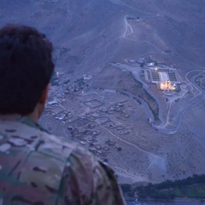 آزادی جرقهای است که در دل آزادگان روشن میشود، هر گام به سوی آن، راه را به حقیقت باز میکند.✨