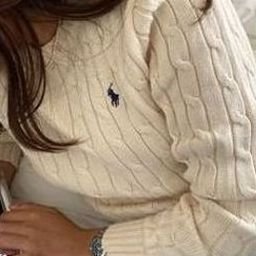 hughes_jeso's profile picture. Buku Sudah Hati-Hati, Masih Saja Patah Hati. | Email Heybudie666 |