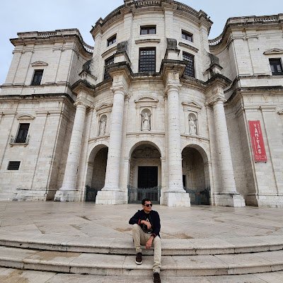 William1782001's profile picture. 