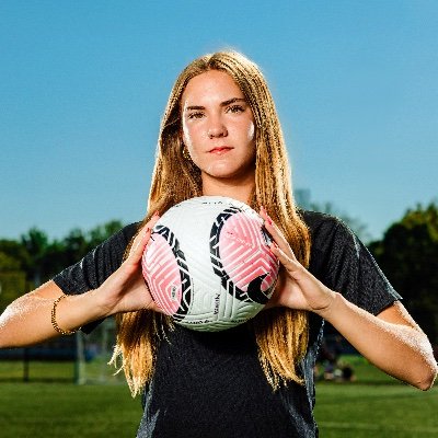 World Class ECNL 2009 #13 / Ridgewood HS #27 / CB/CDM / 5’10”- C/O '27/ #2 Defender in NY/ TDS ⭐⭐⭐/ All League, Conference, County, State - NJ Top 100 Sophomore