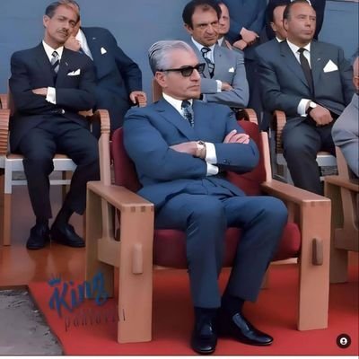 قاهره قبلگاه من است #شاهنشاه_آریامهر_خداوند_یکتا_باشکوه💙💙👑👑