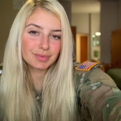 thaydanciniR's profile picture. Military nurse for health care