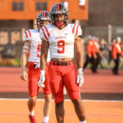 class of 2026 | Coatesville Area Senior Highschool @football_cville| Rb/Lb | 6’0| 205lb| 4.0 GPA | phone number: 484-639-8092